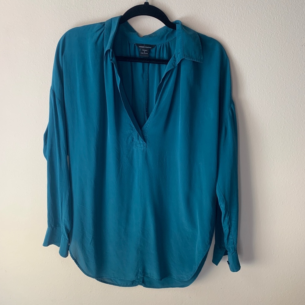 Moda International 100% silk blouse